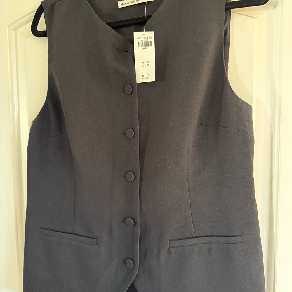 Abercrombie & Fitch Black Button-Up Vest
